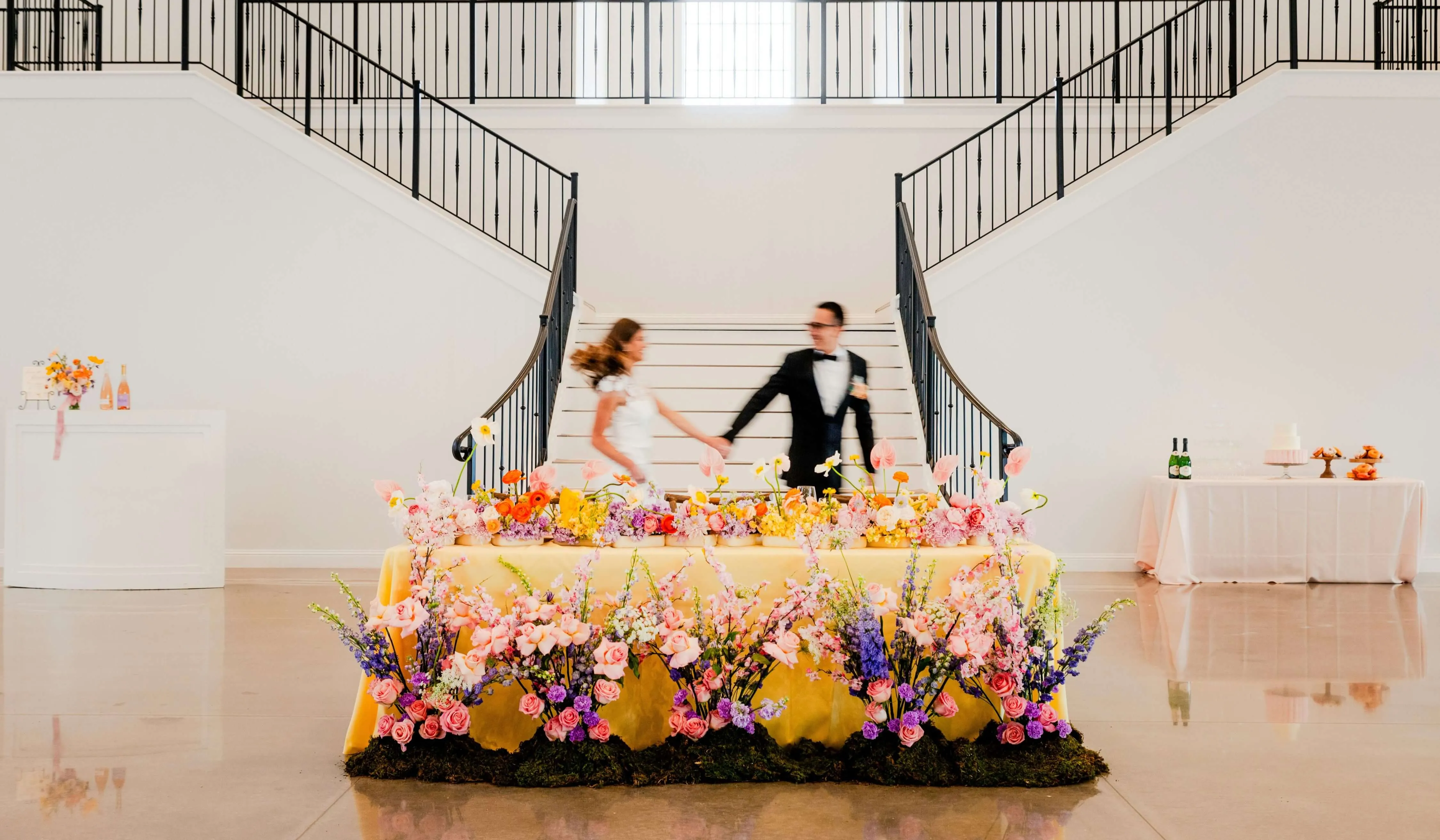 Reception centerpiece arrangement